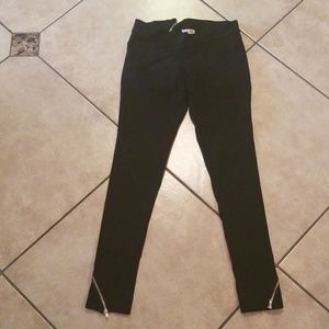 Zippered Doo Ri Leggings